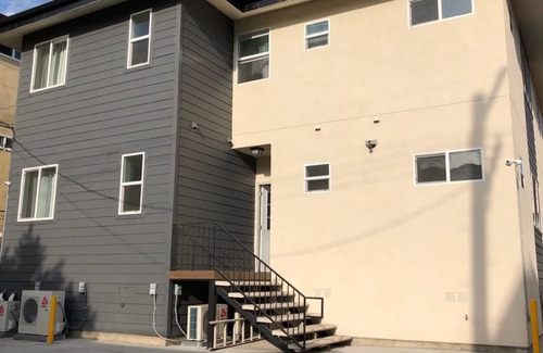 Wilshire Center Hostel | Hostel ∙ 8 guests