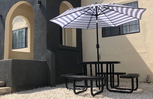 Wilshire Center Hostel | Hostel ∙ 8 guests