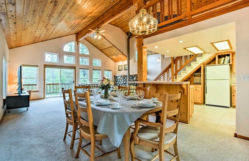 Truckee Cabin | Hot Tub Access, Near Skiing: Tahoe Donner Cabin