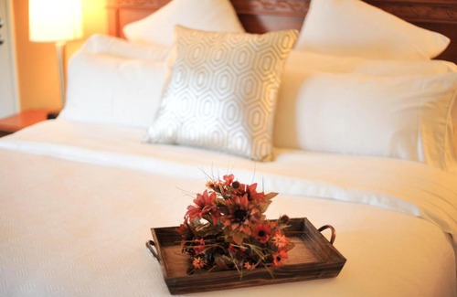 Moreno Valley Hotel | Hotel XOLA Trademark Collection by Wyndham