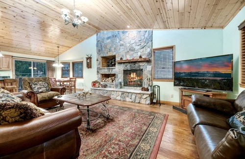 Summit Estates House | House ∙ 1 bedroom ∙ 8 guests