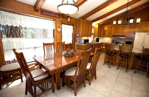 North Wawona House | House ∙ 1 bedroom ∙ 14 guests