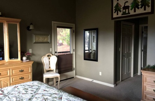 Coulterville House | House ∙ 2 bedrooms ∙ 4 guests