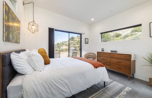 Yucca Valley House | House ∙ 2 bedrooms ∙ 4 guests