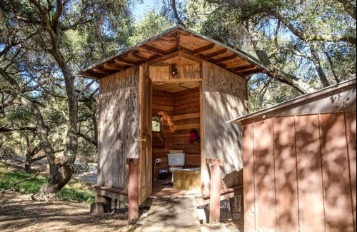 Topanga House | House ∙ 2 bedrooms ∙ 4 guests