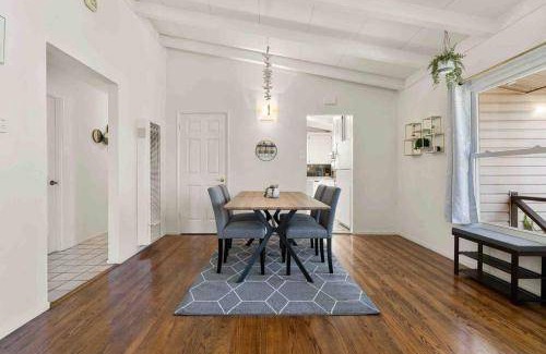East San Mateo House | House ∙ 2 bedrooms ∙ 7 guests