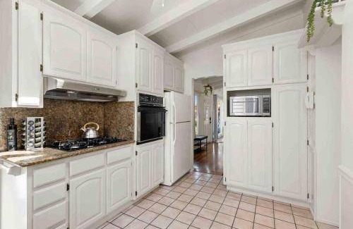 East San Mateo House | House ∙ 2 bedrooms ∙ 7 guests