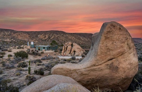Pioneertown House | House ∙ 3 bedrooms ∙ 4 guests