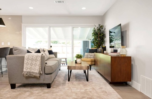 Fullerton House | House ∙ 3 bedrooms ∙ 8 guests