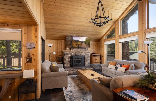 Upper Moonridge House | House ∙ 4 bedrooms ∙ 13 guests