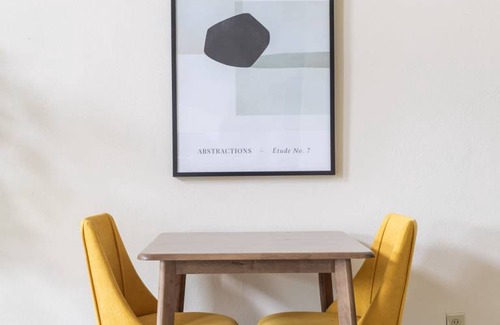 Rampart Village Apartment | Huge Koreatown LOFT, Spacious, Bright, close to DTLA!