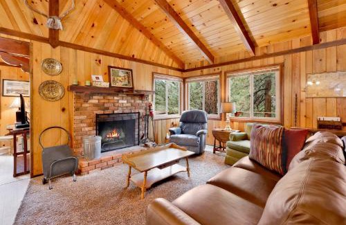Fawnskin House | Idle Ours Cabin #713