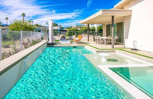 Indian Wells House | Indian Wells Luxury w Private Pool & Shuffleboard