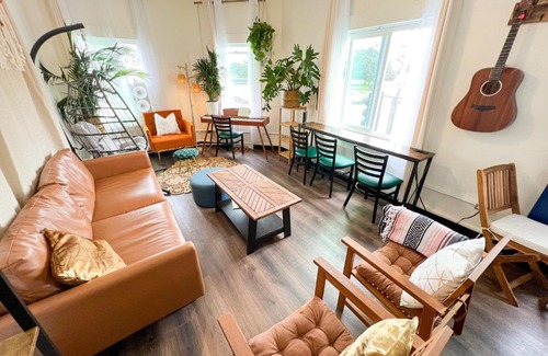 Mission Beach Hostel | ITH San Diego Mission Beach Backpacker Hostel