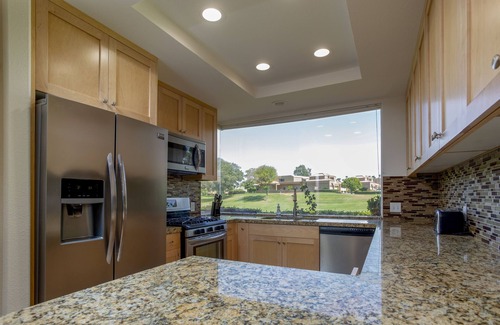 Rancho Mirage Condo | Jan & Feb just became available! Warm up in the desert in the winter.