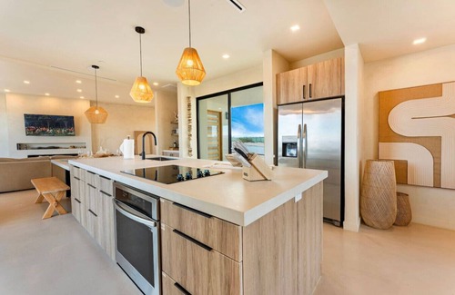 Joshua Tree House | JT Art Villa | Luxe & Unique Artistic Getaway