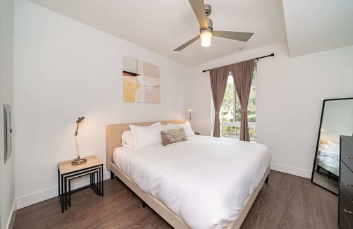 Anaheim Resort Apartment | Kasa | Modern 1BD + Near the Happiest Place on Earth | Anaheim