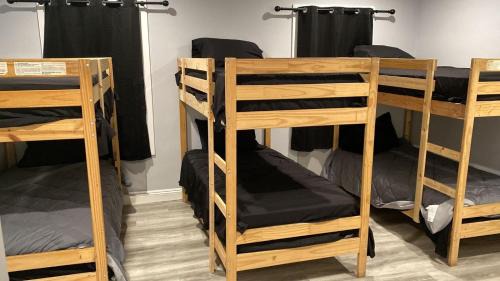 Pico - Robertson Hostel | La Cienega Soul