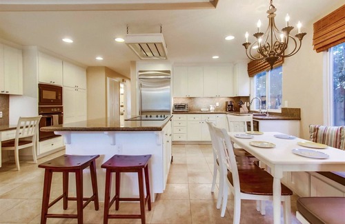 Village of La Jolla House | La Jolla Mar | 3BR Villa w/Ocean Views in Village