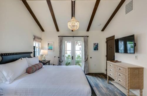 Historic Tennis Club Hotel | La Serena Villas
