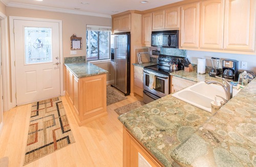 Tahoe Vista House | Lakefront Tahoe Townhome w/Pool & Sandy Beach right outside your door!