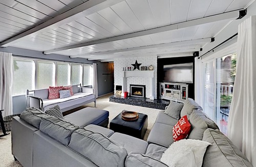 Lake Arrowhead House | Lakes Edge Oasis