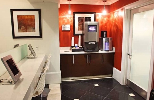 Westwood Apartment | Large 2 bed 2 bath Apt on Wilshire Corridor-Sn