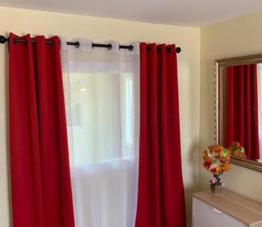 Inglewood Hostel | LAX guest house