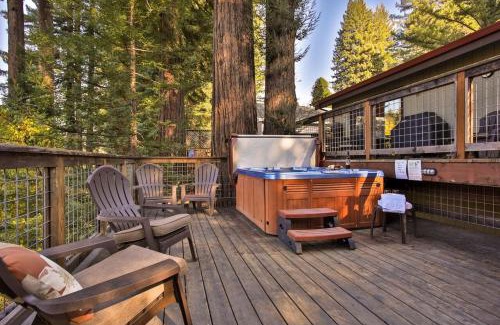 Guerneville House | Lily Pad - Hot Tub! Private Dock! BBQ! Game Room! Walk to Town! Fast WiFi! Dog Friendly!