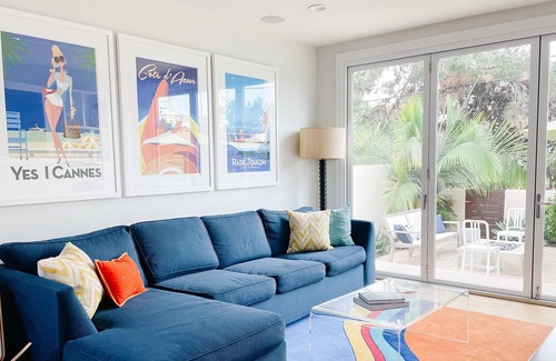 Manhattan Heights House | Live Like You're on Vacation in this Mid-Century Short-Term Rental
