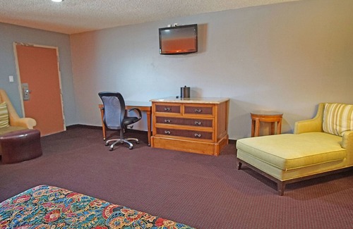 West Athens Hotel | Los Angeles Inn & Suites - LAX
