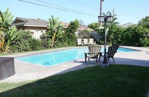 Southwest Anaheim House | Lovely Anaheim Pool Home: 2 Ensuites, 1 Mi 2Disney