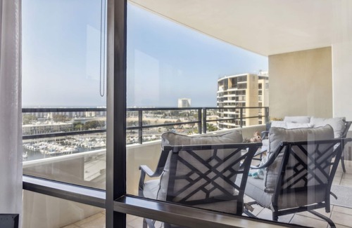 Marina del Rey Condo | Luxurious 2 Bedroom 2 Bath Condo with Stunningly Gorgeous Ocean and Marina Views