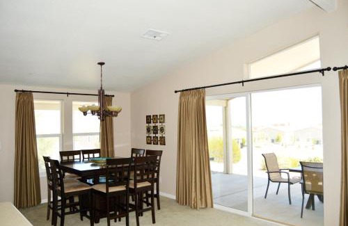 Havasu Lake House | Luxurious Havasu Lake View Home