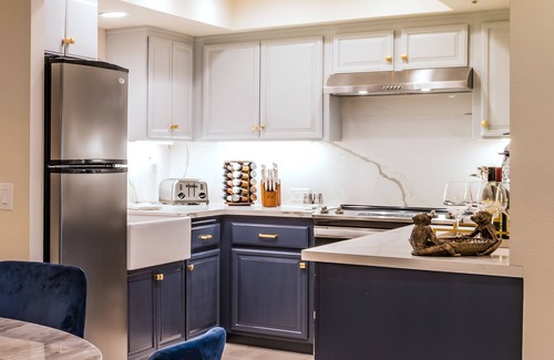 Downtown Palm Springs Condo | Luxury 2 Bed/2 Bath Downtown Palm Springs/Pool/Spa/Tennis