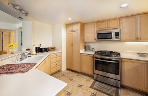 East Beach Condo | Luxury Beach Hotel transformed to a beautiful condo