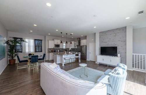 Portola Springs Condo | Luxury Villa in Irvine Great Park 3 Bedrm 2 Bath