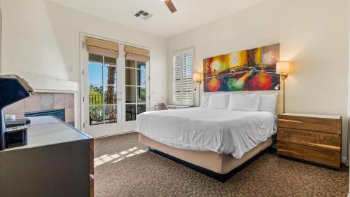 La Quinta Apartment | LV000 Freshly Furnished Upstairs LV Studio