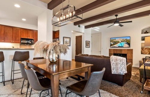 La Quinta Villa | LV203 Downstairs 2 Bedroom Villa a Short Walk to the Main Pools & Fitness Center