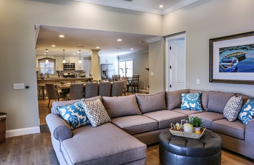Hermosa Village House | Magnificent Pool/Jac Home: 2 EnSuites, Walk2Disney