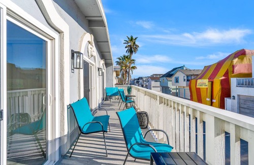 Santa Ana Heights House | Maisonette ∙ 5 bedrooms ∙ 12 guests