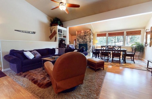 Mammoth Lakes House | Mammoth Reservations