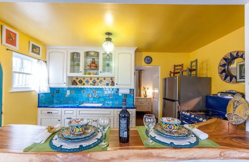 Sand Section Hotel | MANHATTAN BEACH Magical Spanish Style Cottage Steps 2 Beach