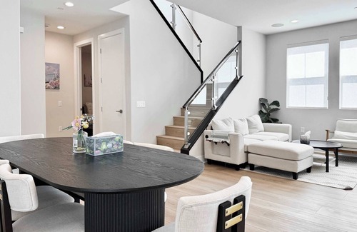 Placentia House | @ Marbella Lane – Spacious 4BR Modern Family Home!