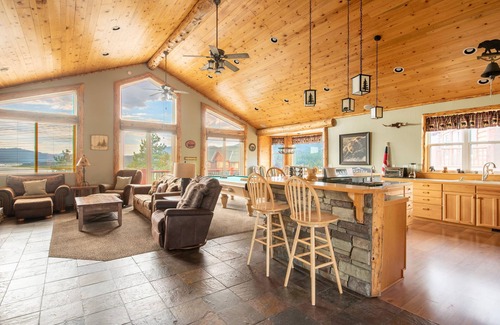 Castle Glen Estates House | Miller's Windsong Retreat - Stay 3 nights pay 2.