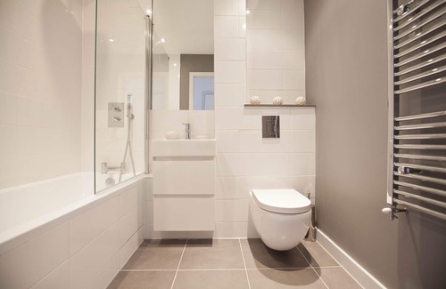 Spitalfields Apartment | Modern 2 bedroom 2 bathroom Apartment in Shoreditch