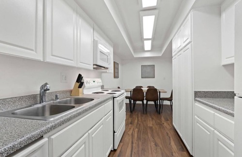 Silver Strand Apartment | Modern 3BD/2Ba Apt in Marina, CA