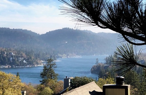 Lake Arrowhead House | Modern 6 bedroom retreat, stunning lake views, close to village!
