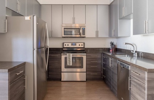 East San Jose Apartment | Modern Apartment in Prime Location (ID8115X19)