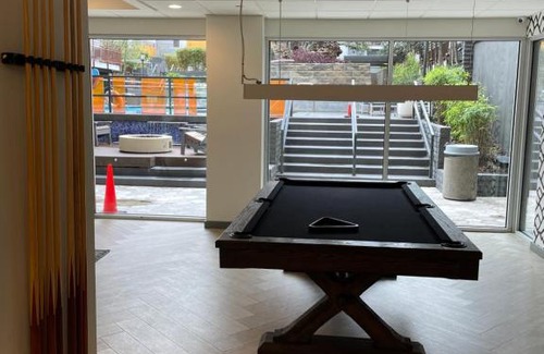 Rampart Village Apartment | Modern condo with pool ,near Hollywood,DTLA, melrose